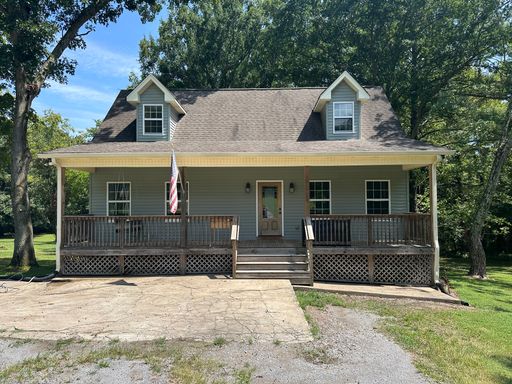 FOR LEASE- 3 BED, 2 BATH HOME IN LEBANON – photo 1