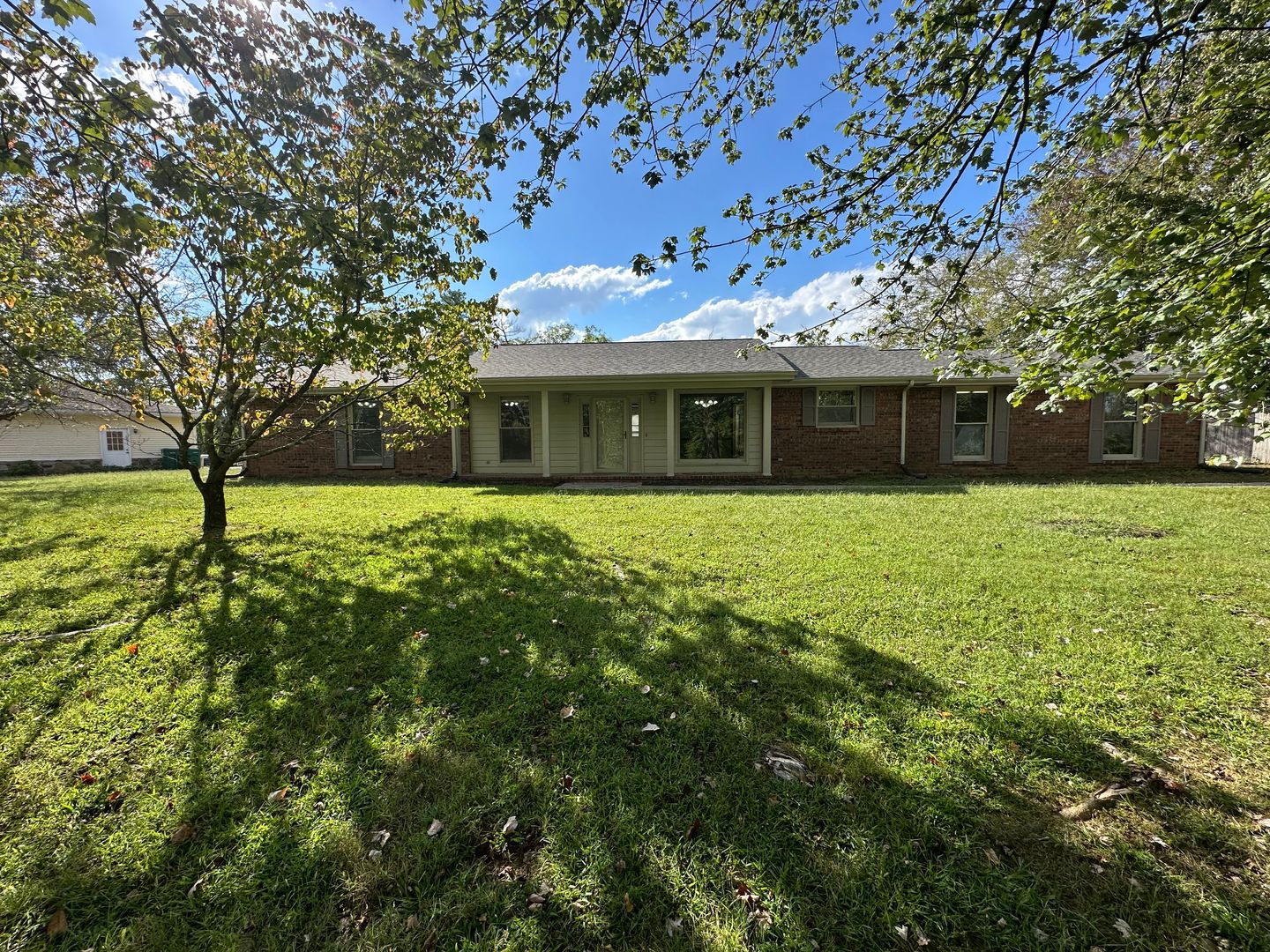 Old Hickory House: 341 Hickory Dr