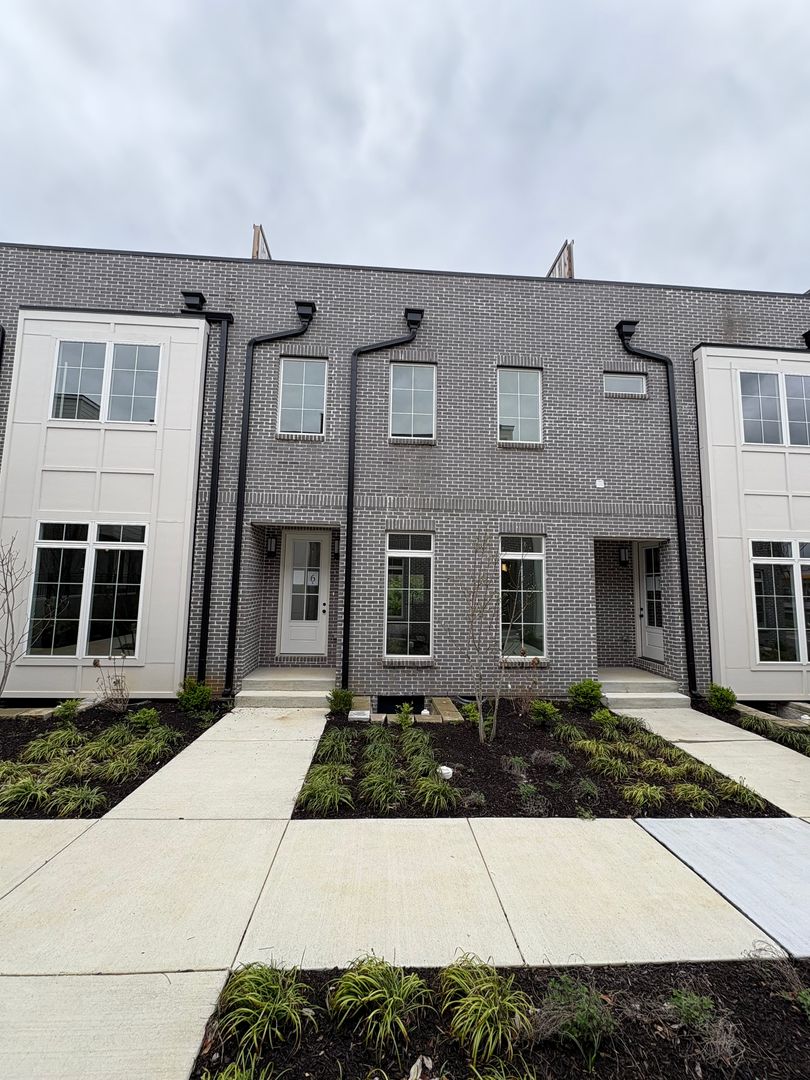 Lebanon Apartment: 310 Cedar St.