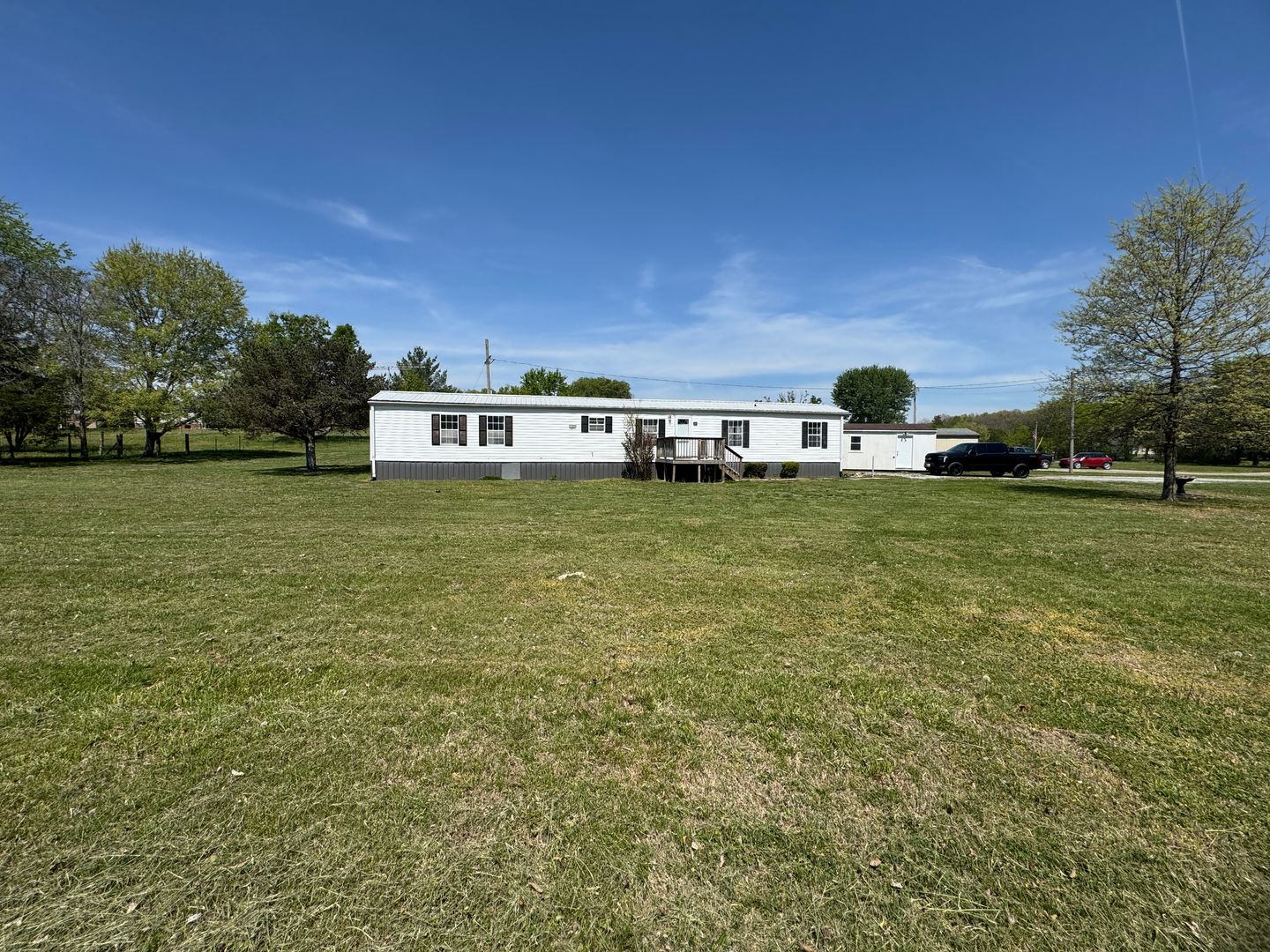 Lebanon House: 216 Blue Well Rd