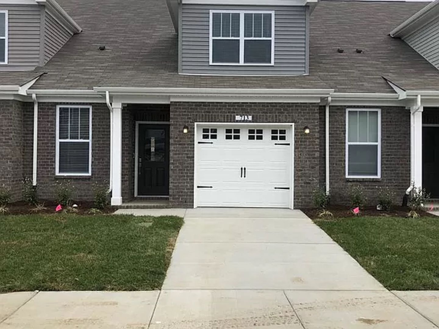 Lebanon Townhome: 713 Mickelson Way