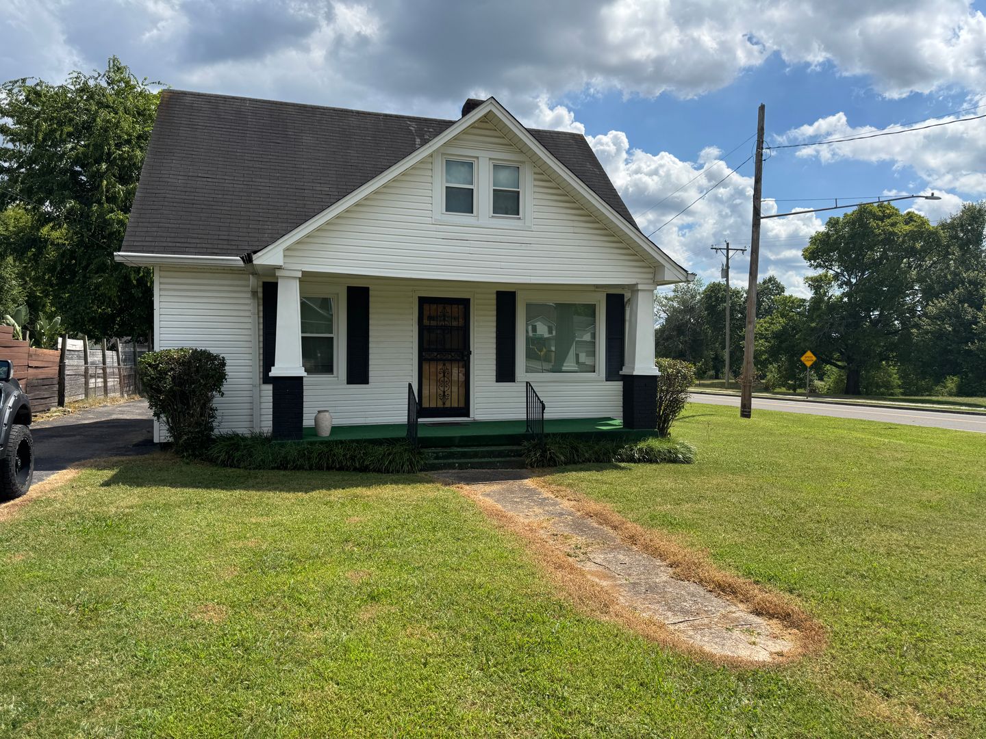 Nashville House: 5011 Wyoming Avenue