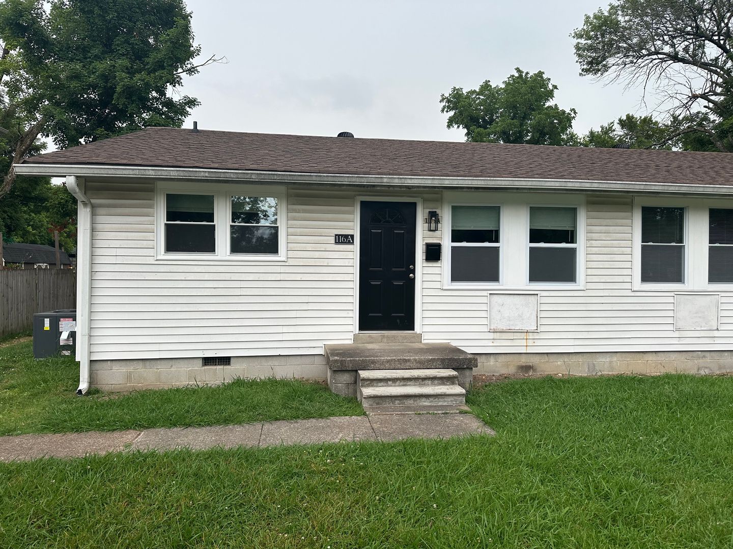 Lebanon Apartment: 116 N Tarver Ave.
