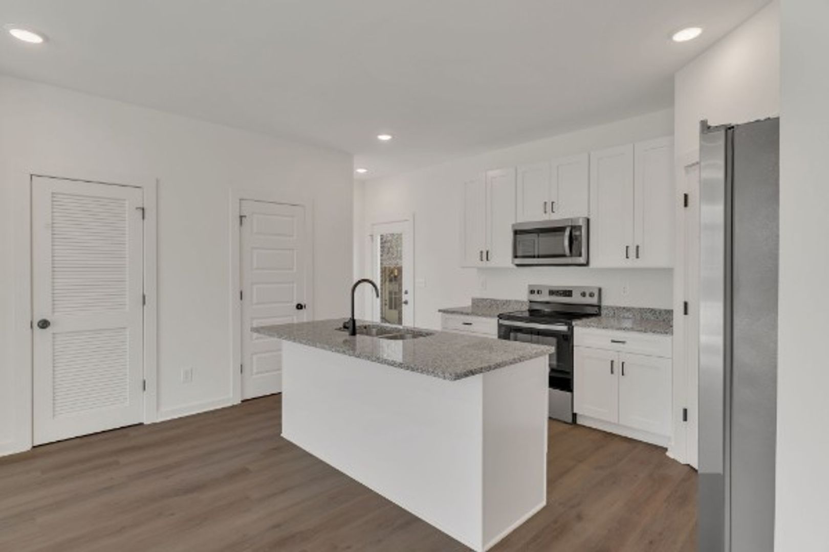 Lebanon House: 310 Cedar St - Unit 2