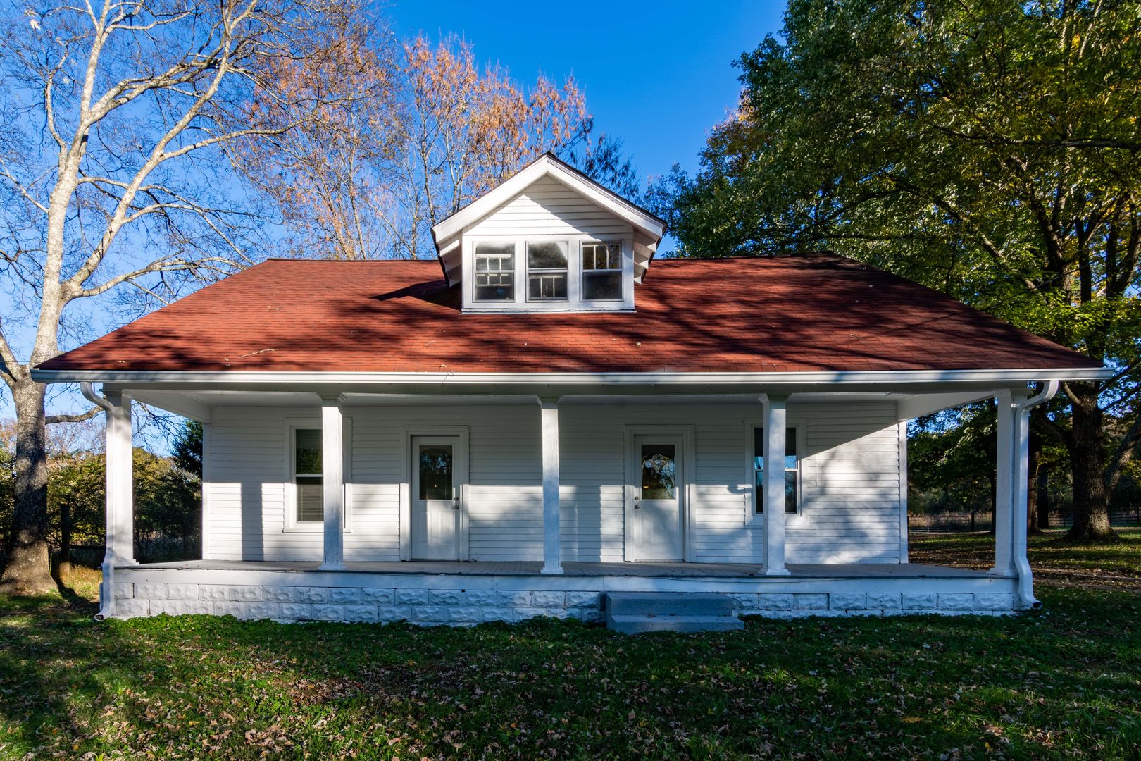 Lebanon House: 1809 Cairo Bend Rd