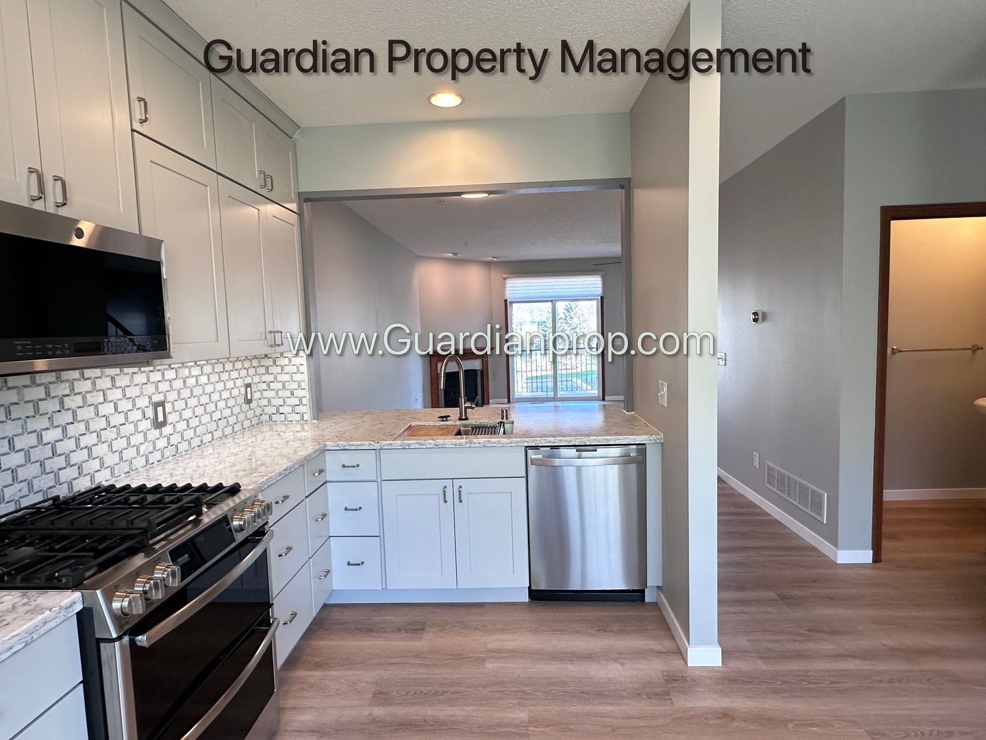 Eden Prairie Townhome: 15575 Junegrass Lane