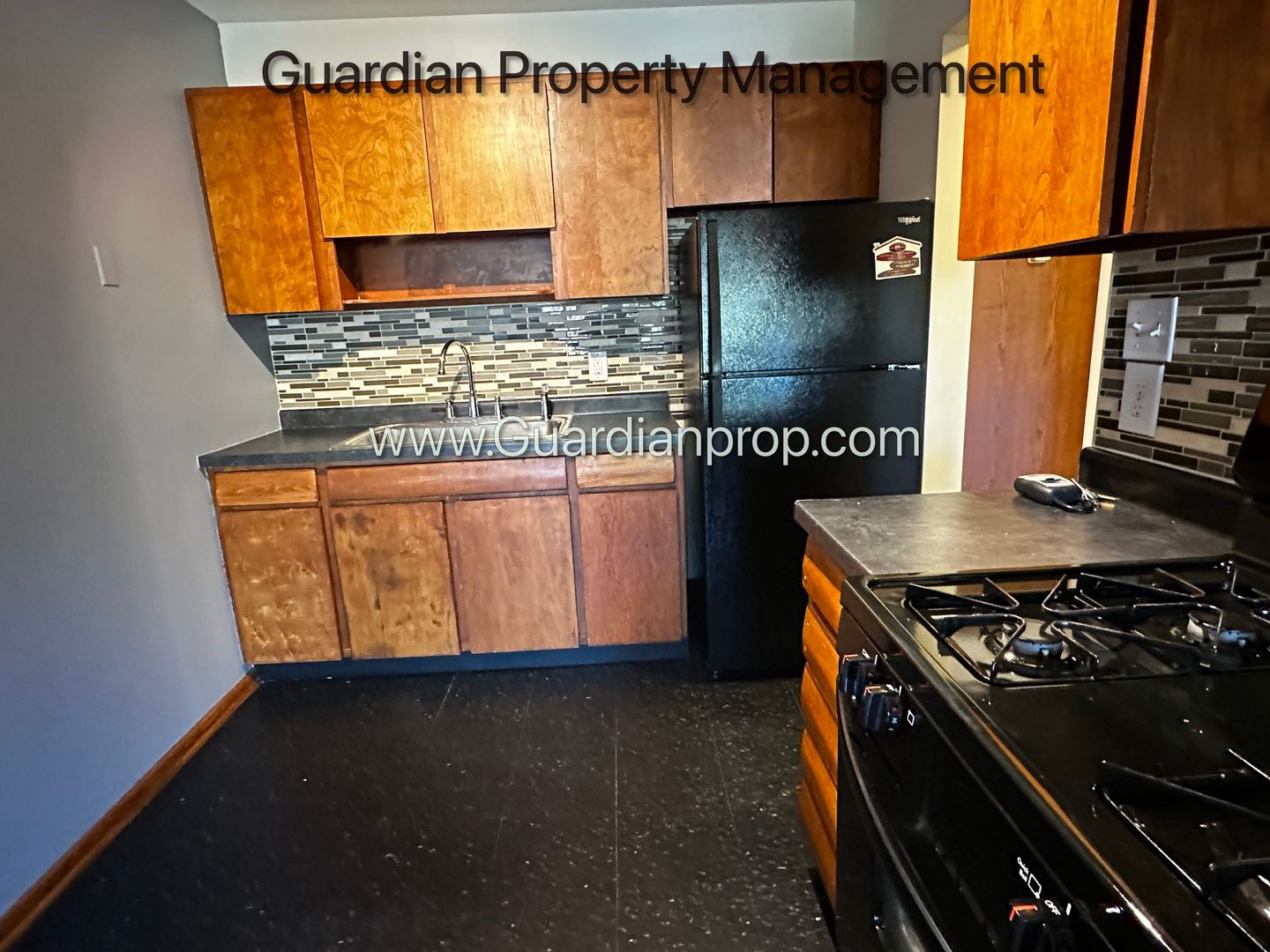 Minneapolis Apartment: 3700 Grand Ave S - #206