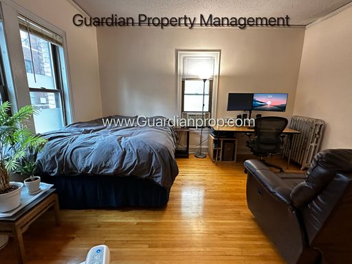 2nd Floor Corner, Blocks from Bde Maka Ska, Heat Paid, 1 Month Free, Video Walkthrough – photo 1