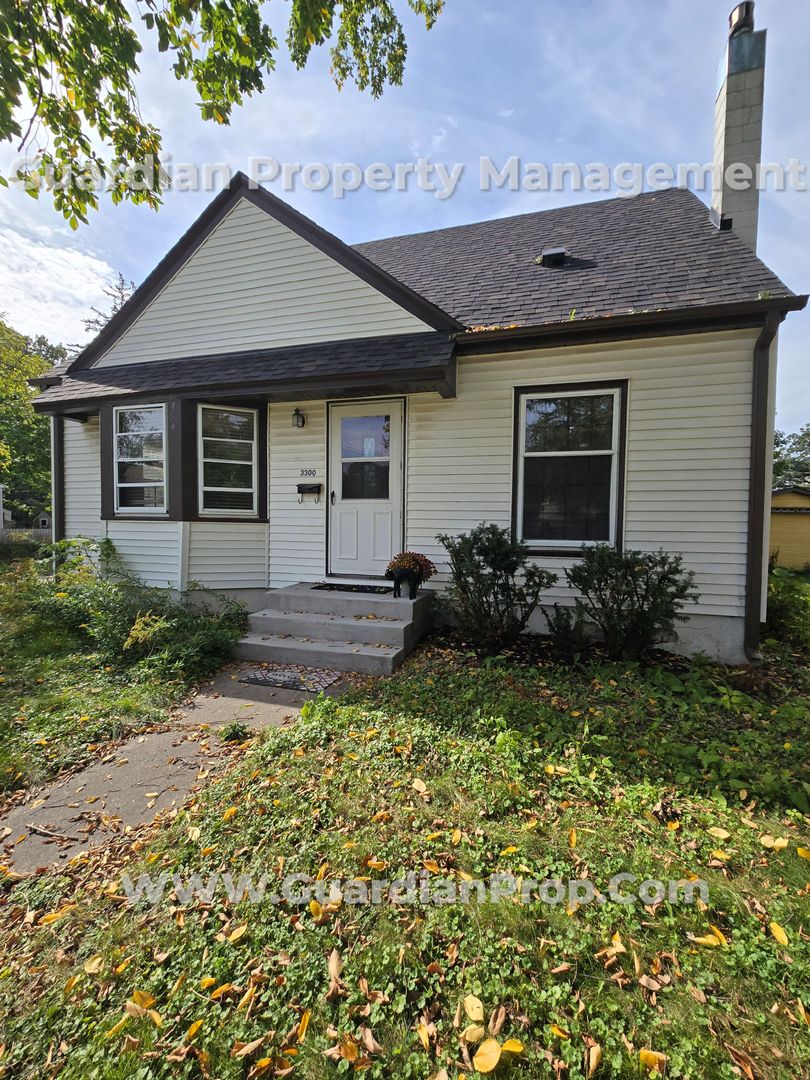 Minneapolis House: 3300 Lincoln St NE