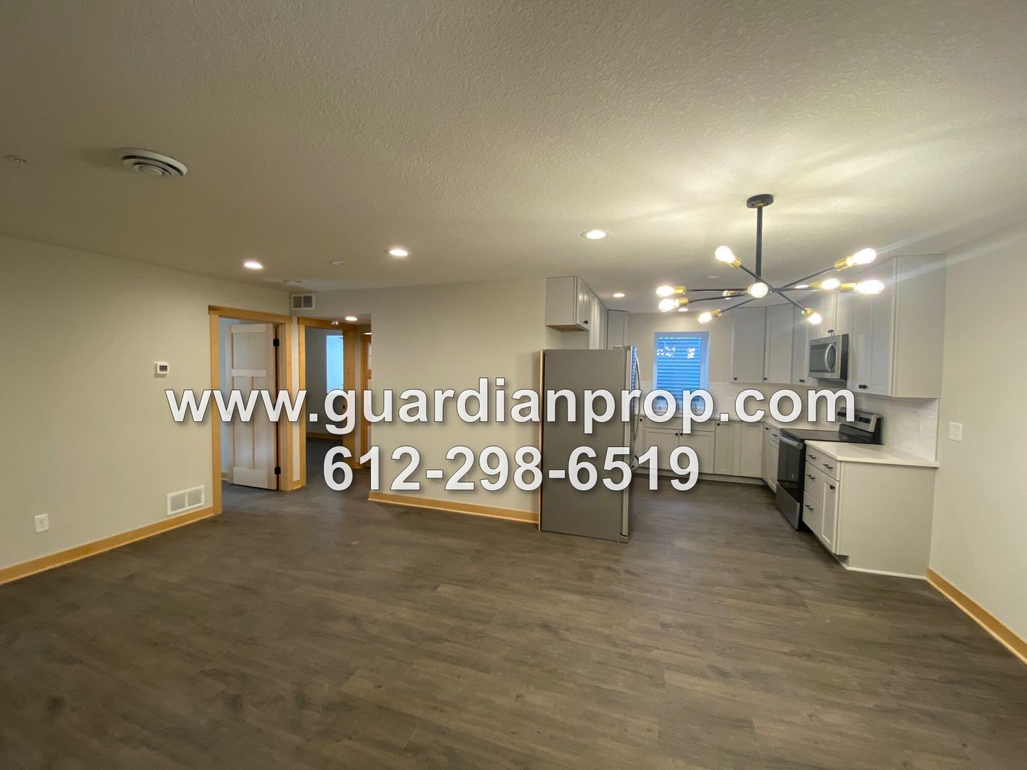 St. Paul Apartment: 1560 Portland Ave
