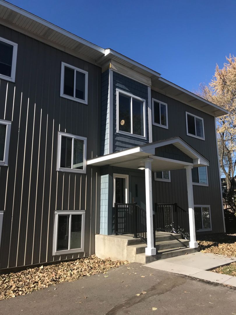 Minneapolis Apartment: 735 Tyler St NE - #5