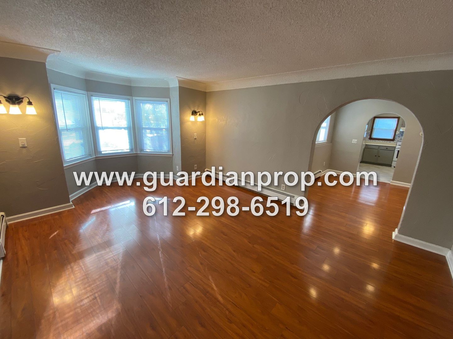 St. Paul Apartment: 385 Ashland Ave