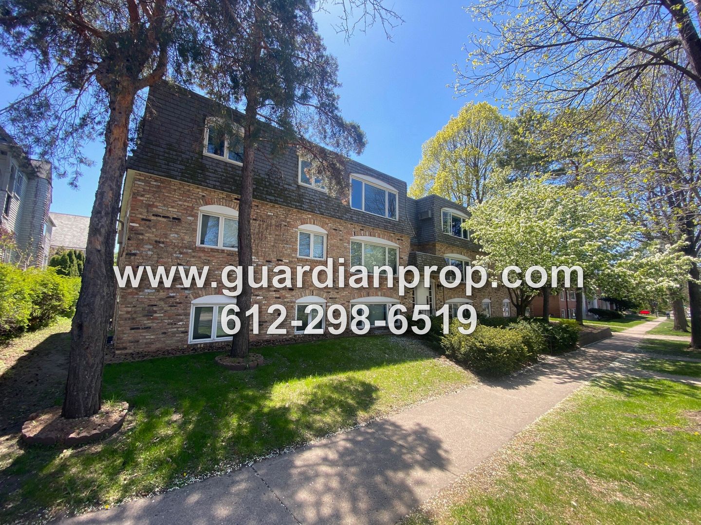 St. Paul Apartment: 1920 Marshall Ave