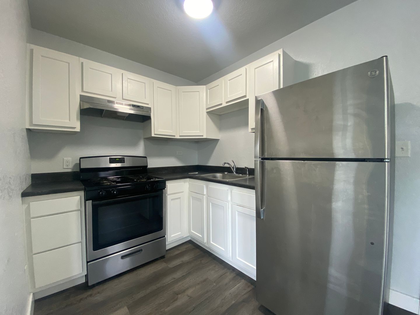 Maryville Apartment: 609 S Dewey