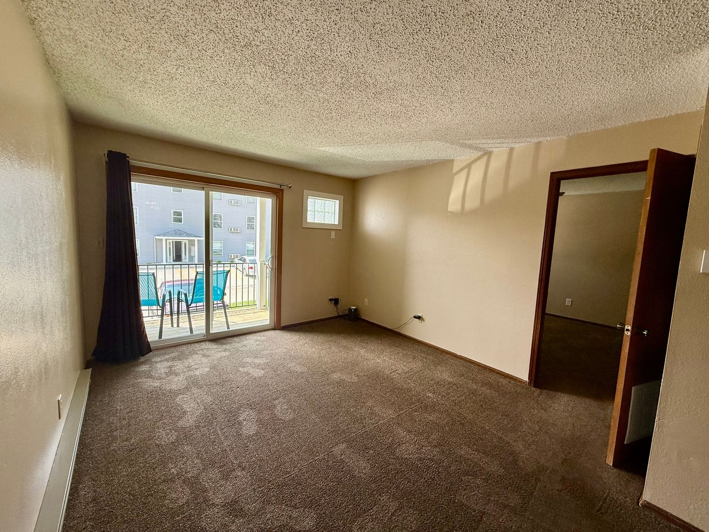 Maryville Apartment: 1010 N WALNUT