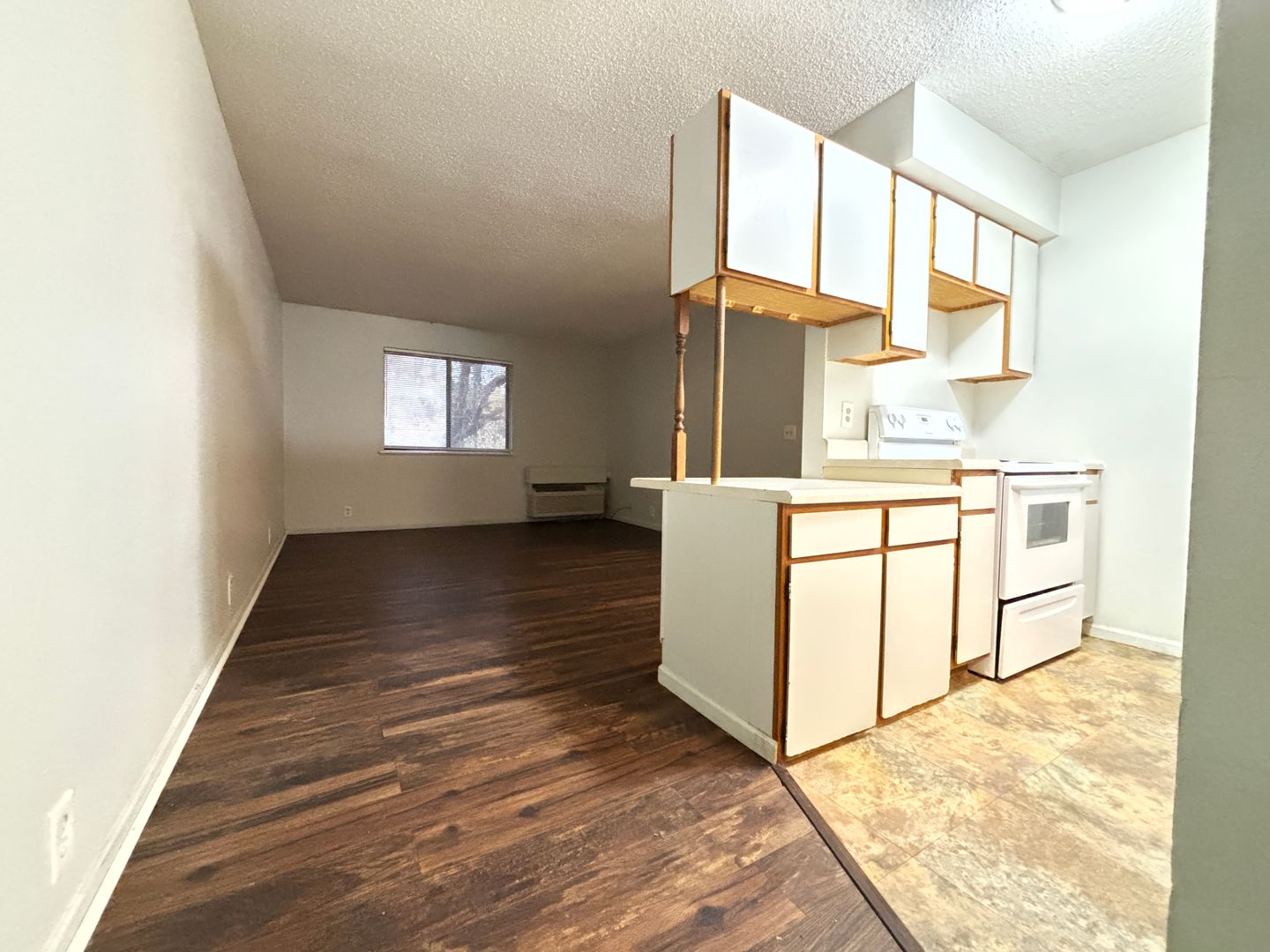 Saint Joseph Apartment: 1602 Brookside Dr - Unit 223