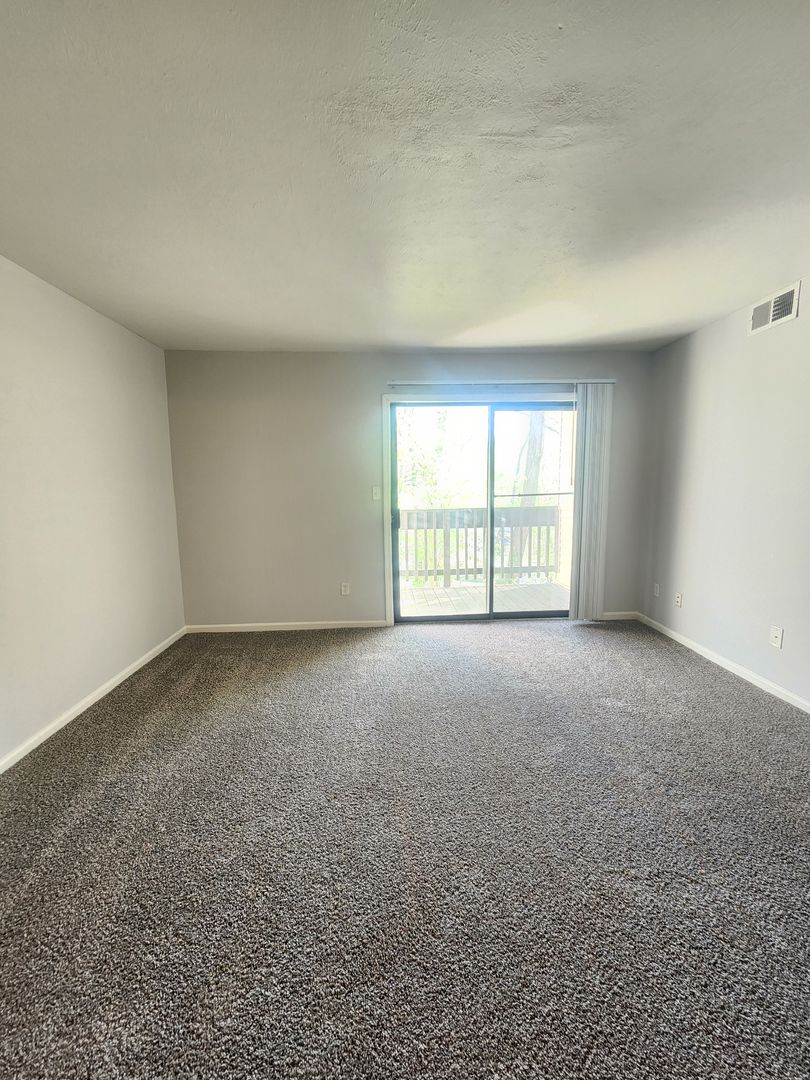 Evansville Apartment: 360 South Rosenberger Avenue
