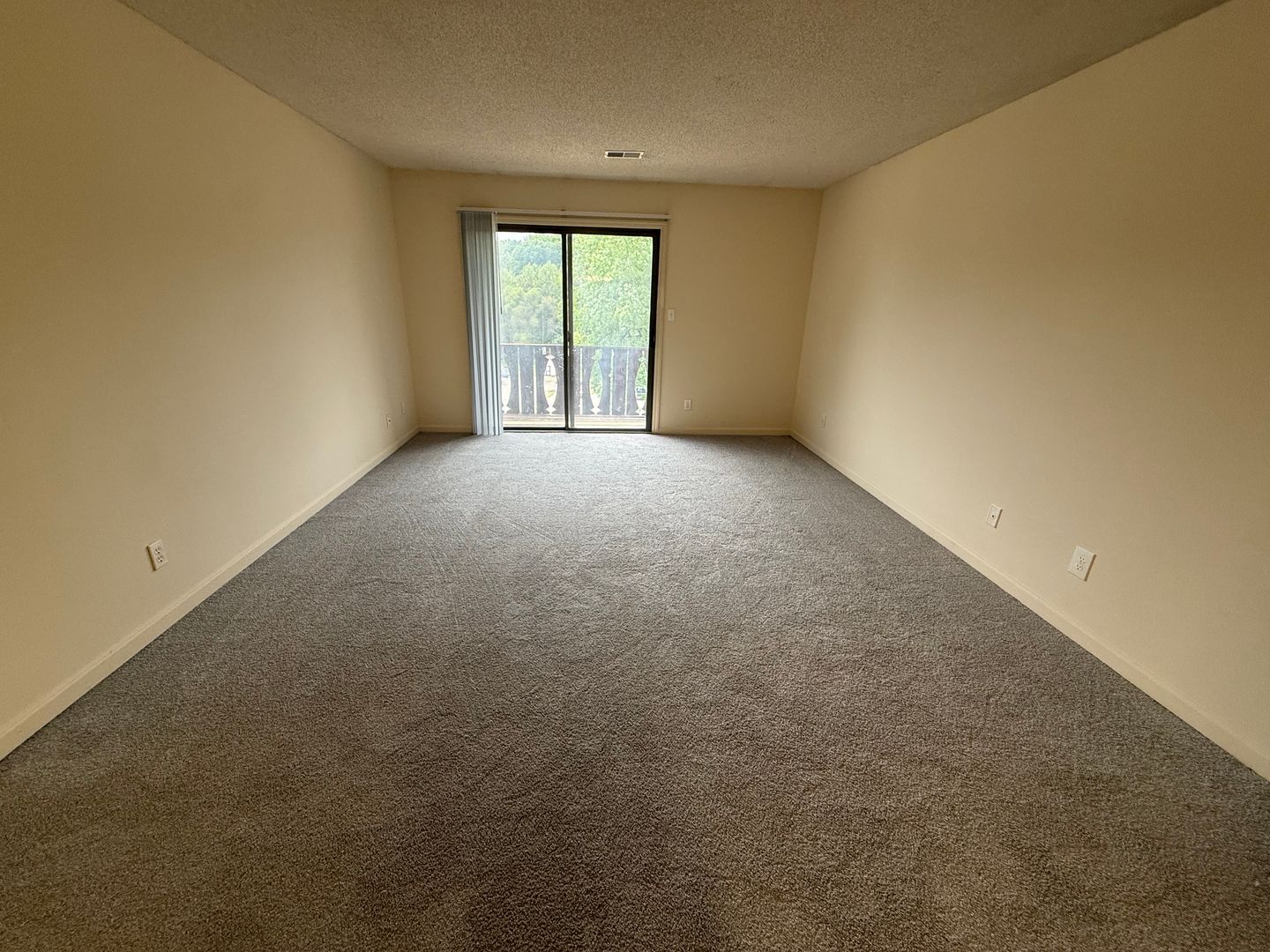 Evansville Apartment: 5001 Lakeside Court