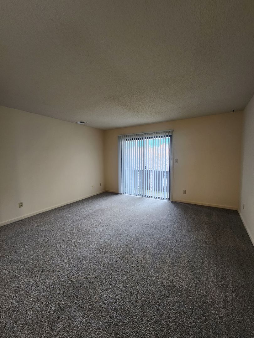 Evansville Apartment: 5001 Lakeside Court