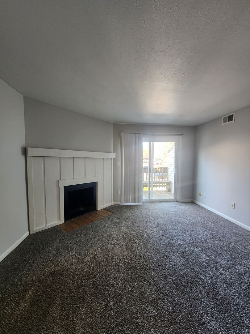 Evansville Apartment: 360 South Rosenberger Avenue