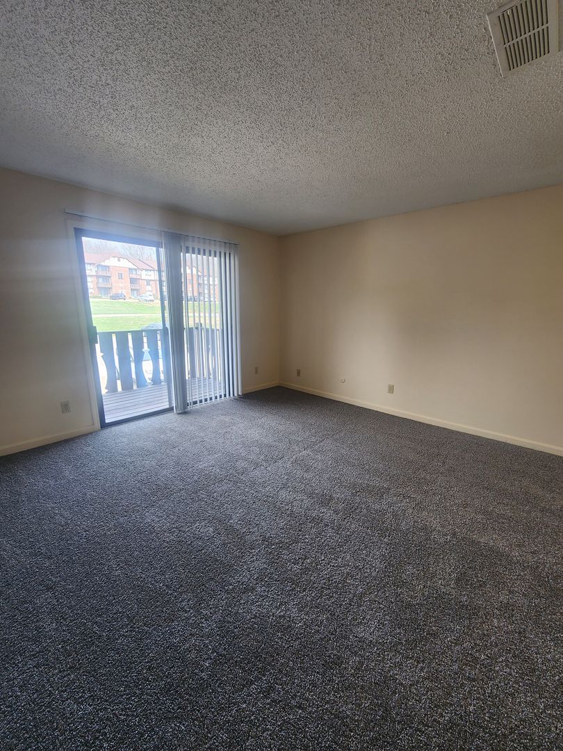 Evansville Apartment: 5001 Lakeside Court