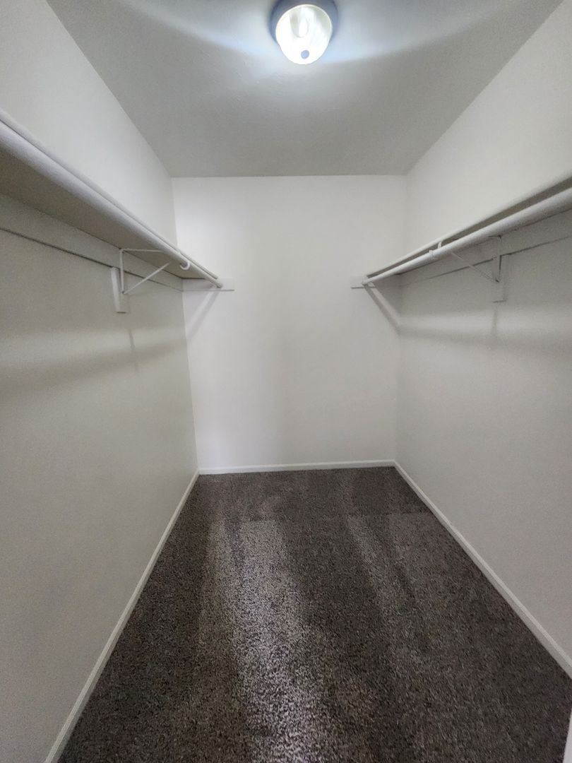 Evansville Apartment: 360 South Rosenberger Avenue