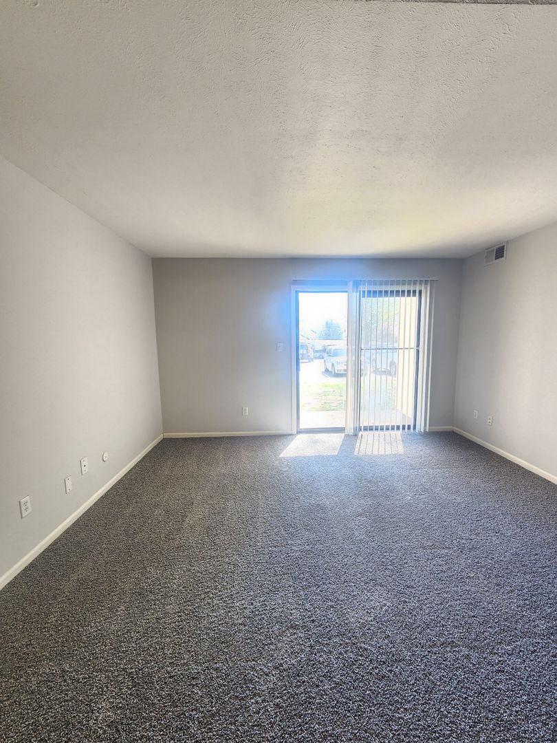 Evansville Apartment: 360 South Rosenberger Avenue