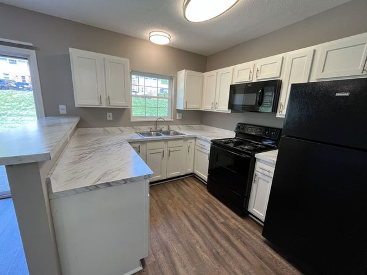 Evansville Apartment: 4909 Sunnyside Court