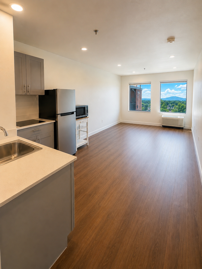 Longmont Apartment: 1900 Ken Pratt Blvd