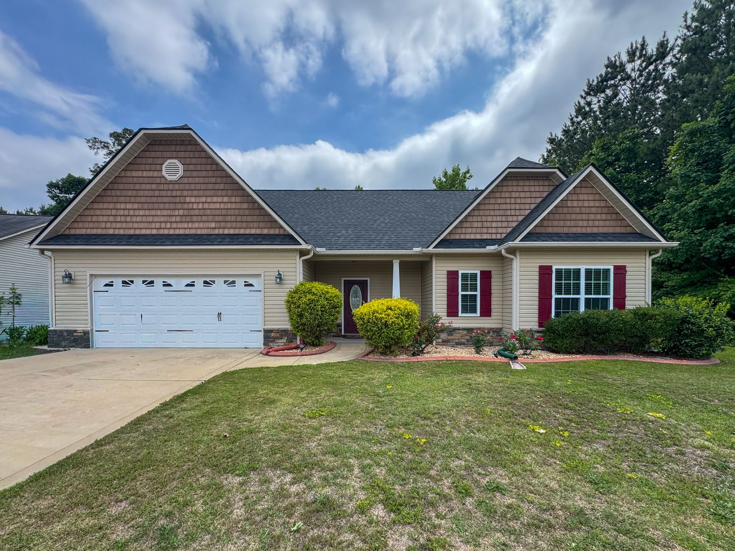 Raeford House: 1016 Saint Johns Loop