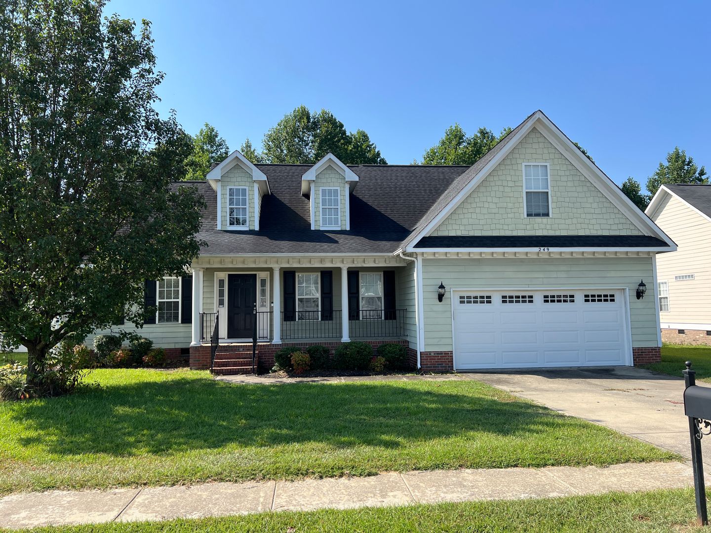 Raeford House: 249 Thorncliff Drive