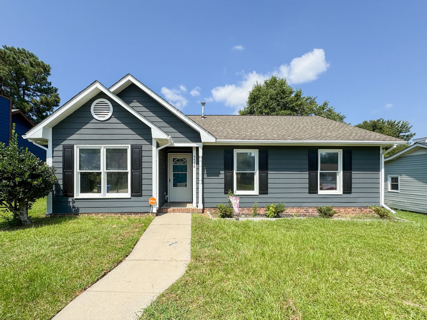 Fayetteville House: 5578 Windy Knoll Place