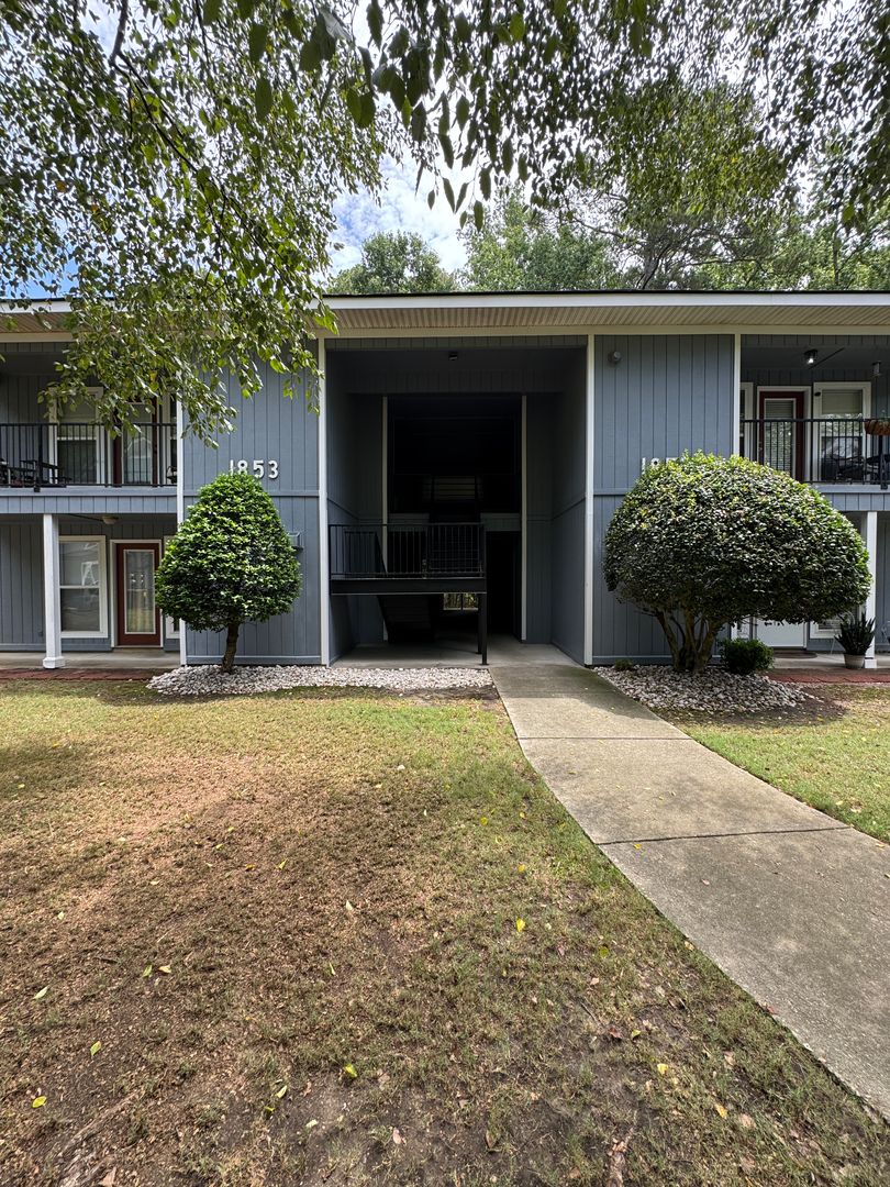 Fayetteville House: 1853 Sardonyx Road Unit 2
