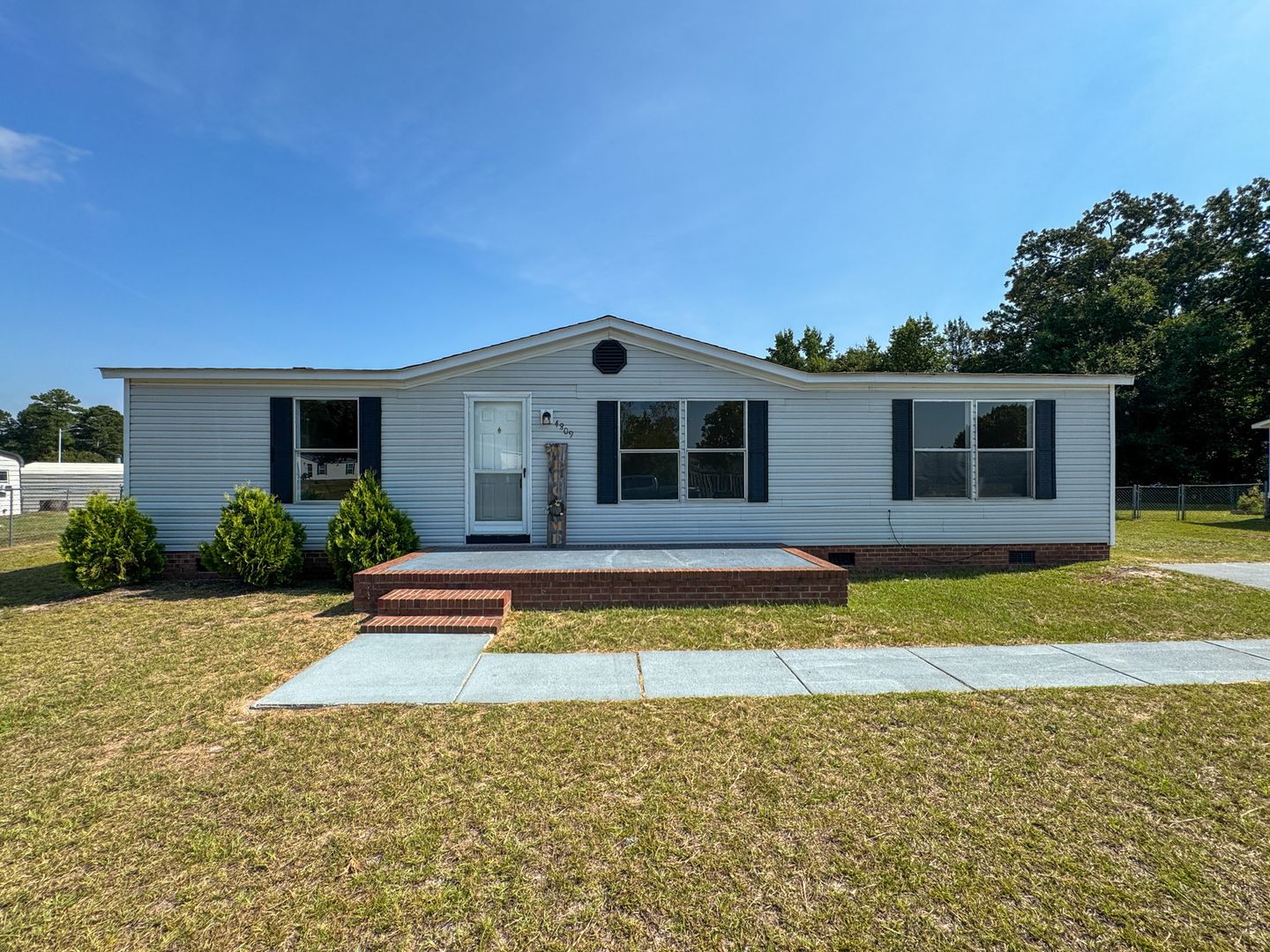 Fayetteville House: 4809 Backbay Road