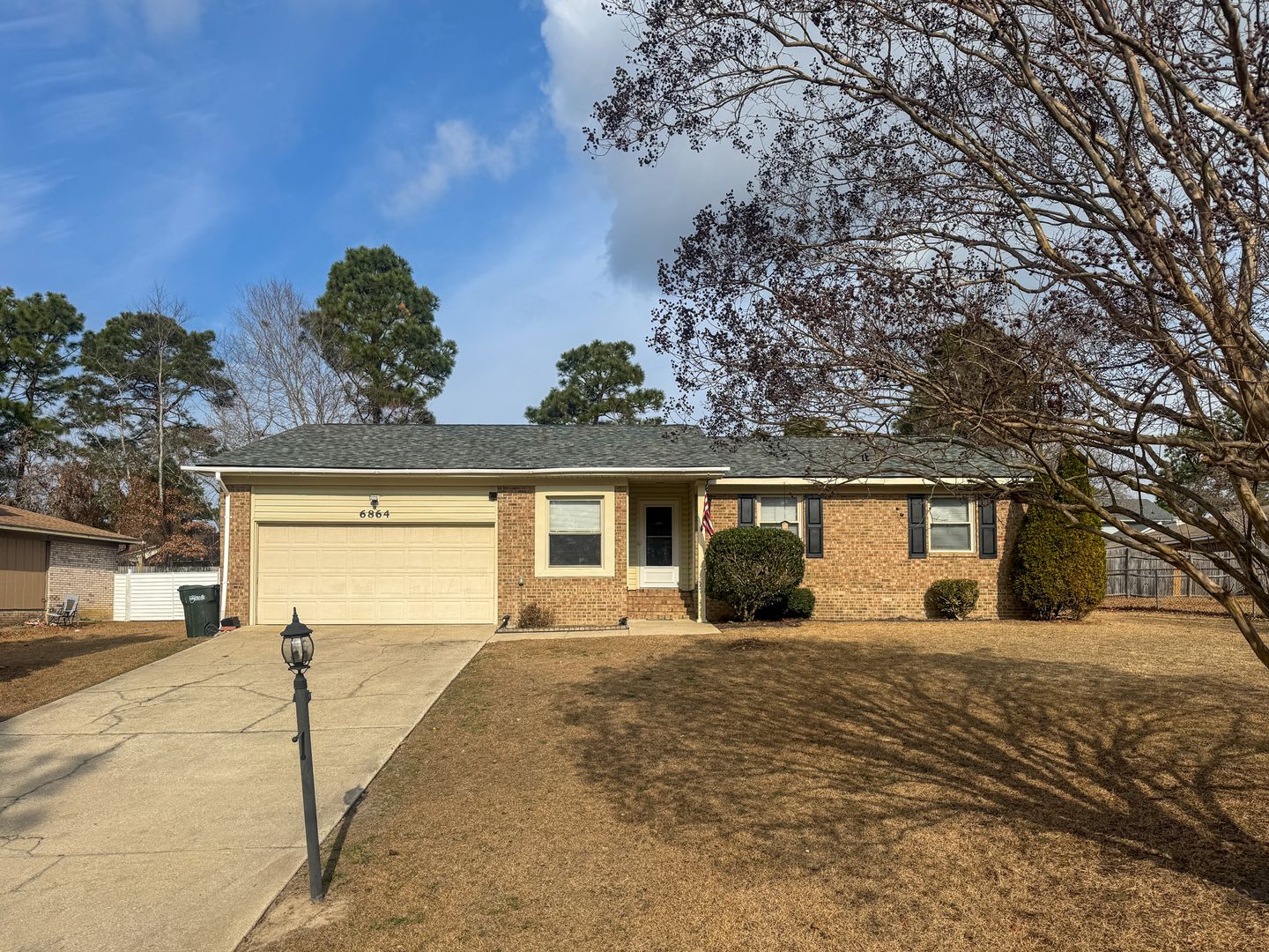 Fayetteville House: 6864 Big Wood Road