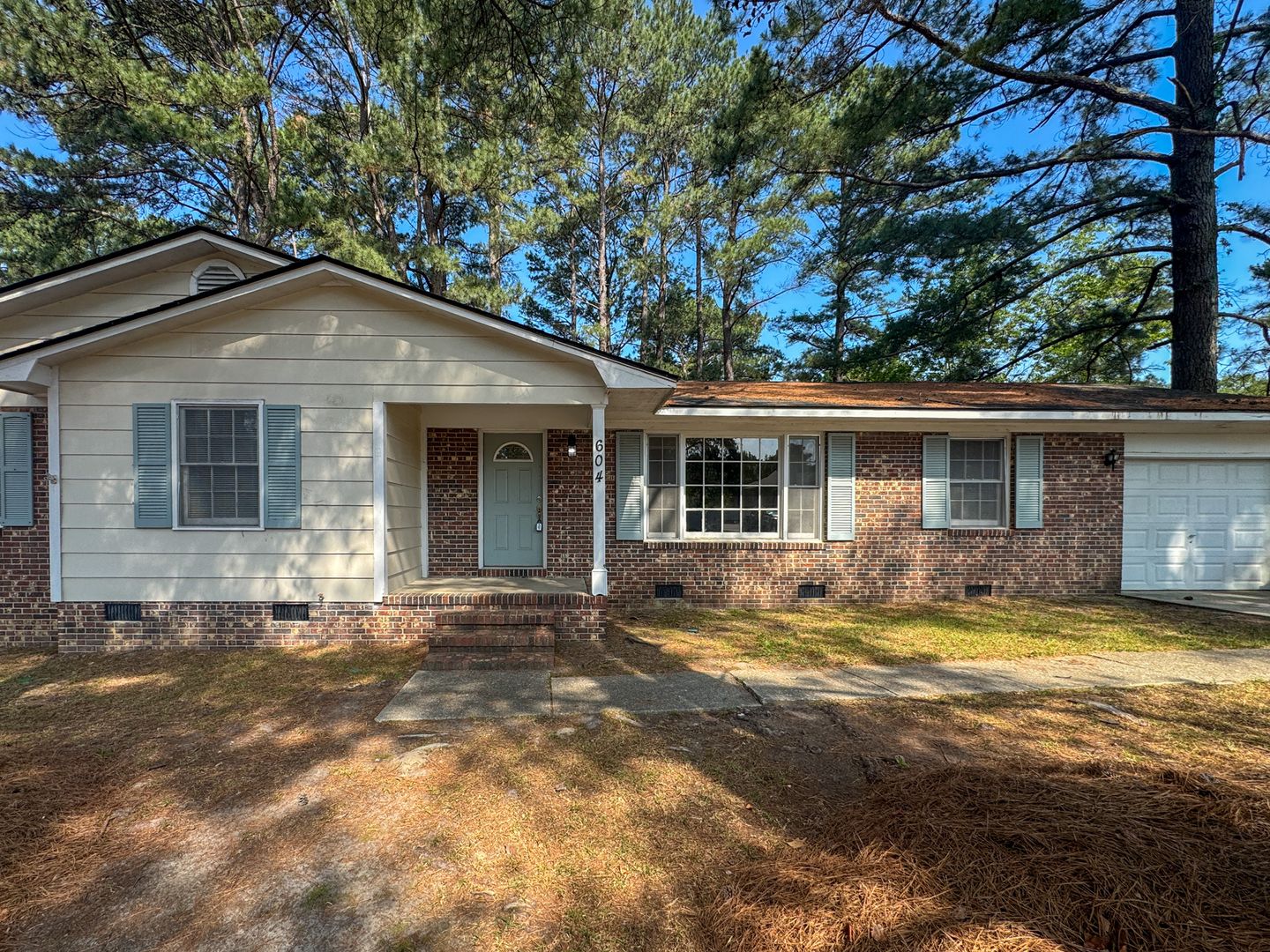 Fayetteville House: 604 Bangor Court