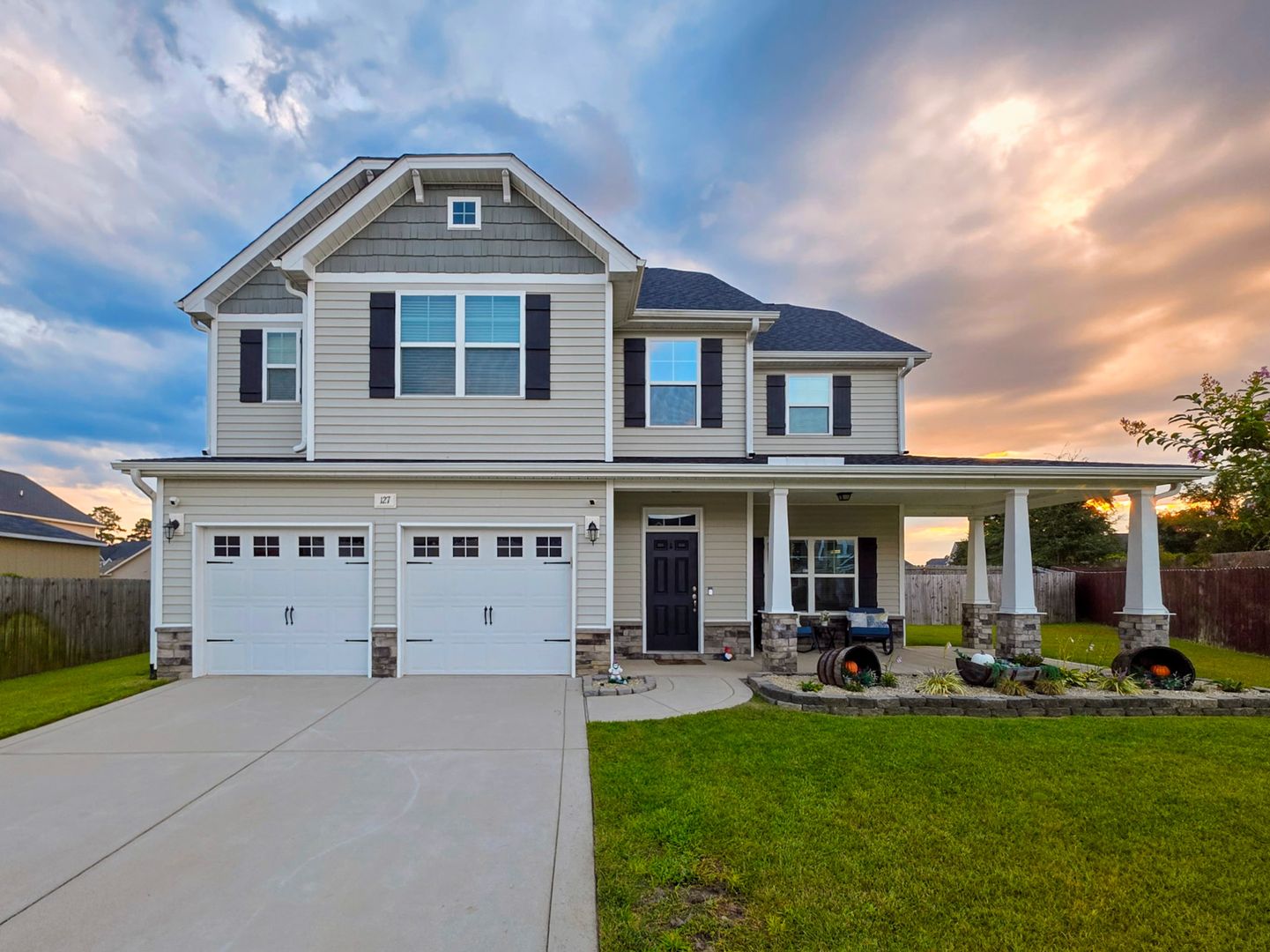 Raeford House: 127 Ledford Avenue