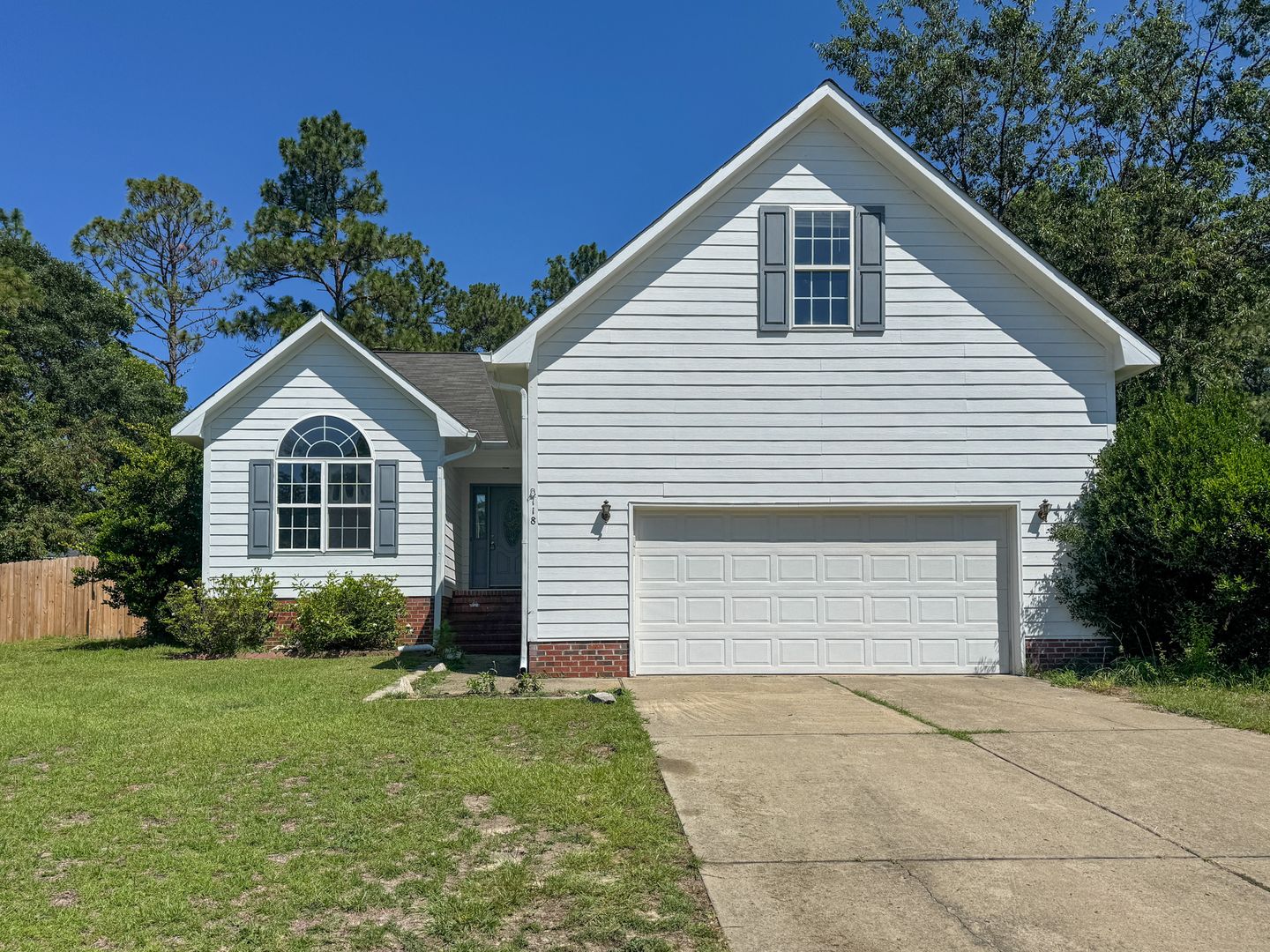 Raeford House: 118 Jefferson Drive