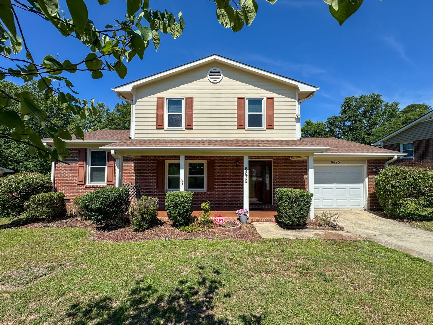 Fayetteville House: 6875 Baystone Road