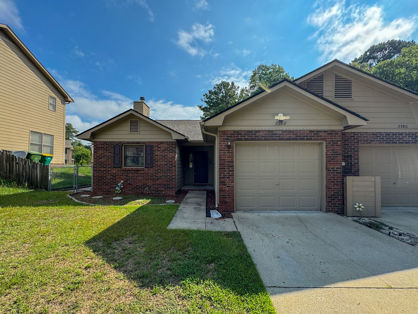 Fayetteville House: 2582 Gotts Lane