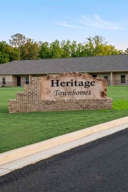 200 Johnsons Dr  - 201 Louise Lane , Rainbow City, AL 35906