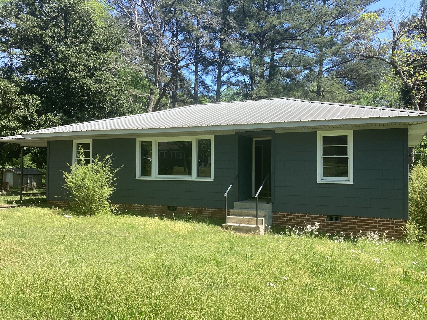 Gadsden House: 1425 Ewing Ave