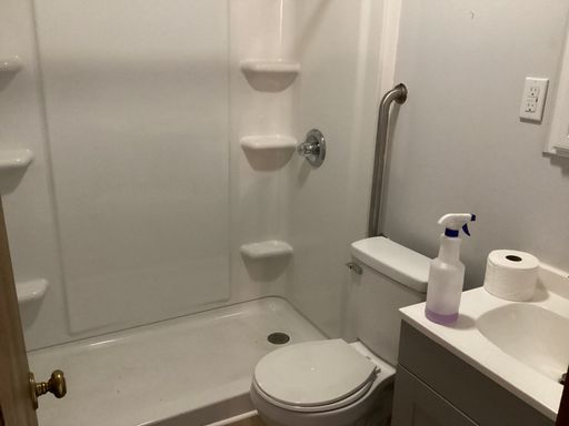 Listing photo thumbnail