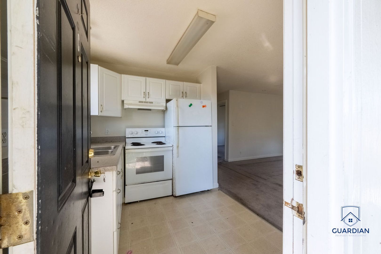 Glencoe Apartment: 321 Nancy Carrol Avenue