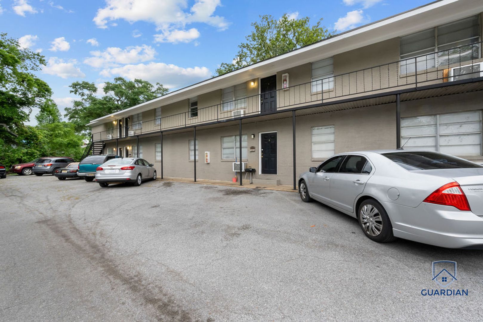 Gadsden Apartment: 711 South 4th St