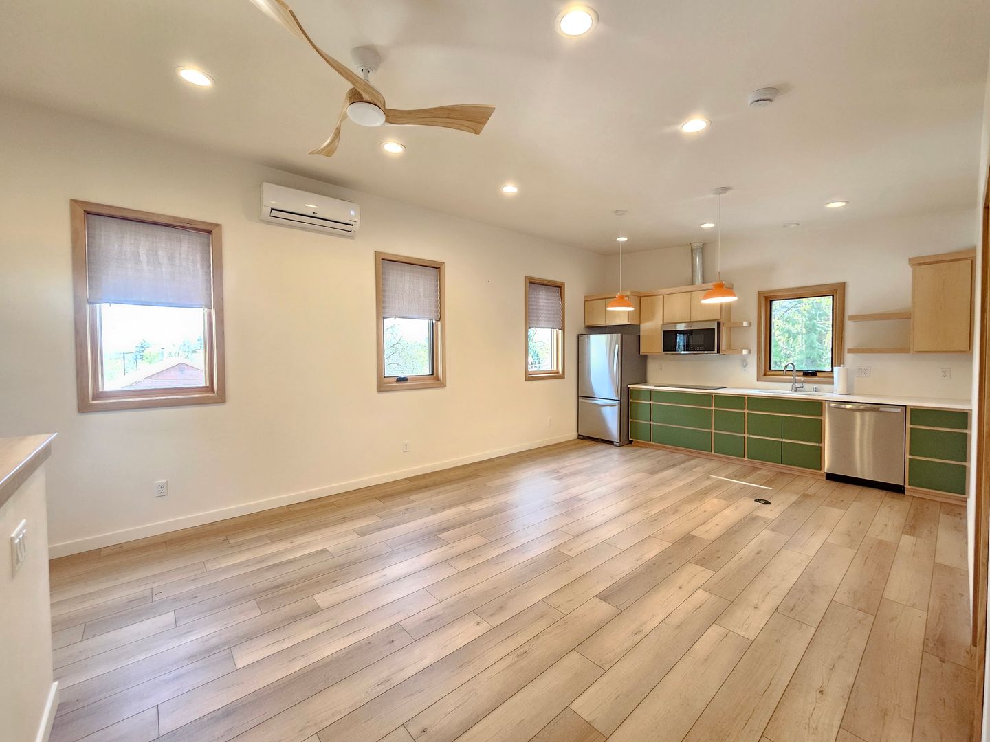 Spokane Apartment: 825 S. Montavilla Dr