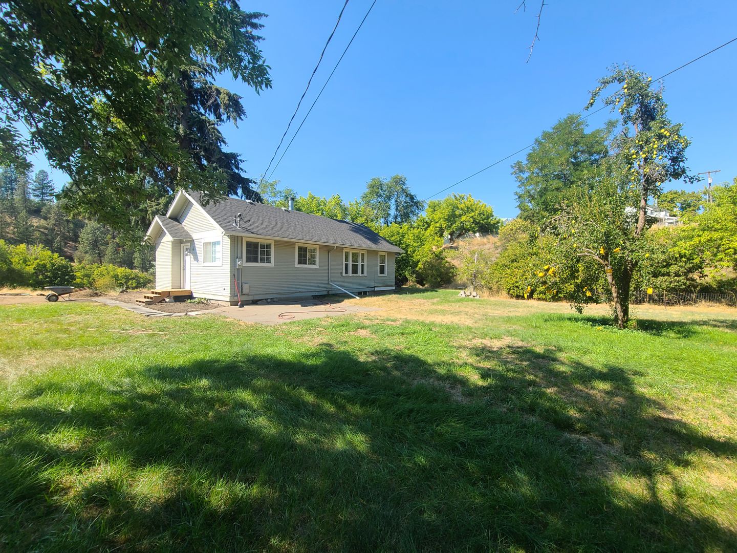 Spokane House: 2225 W 10th Ave