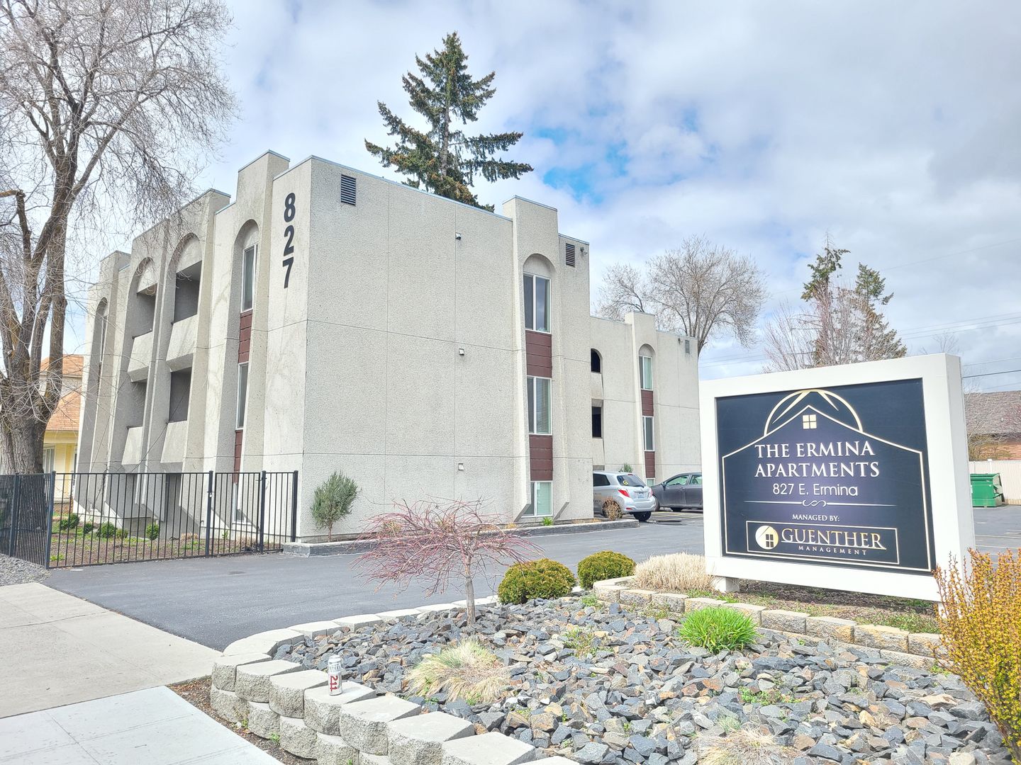 Spokane Apartment: 827 E. Ermina Ave