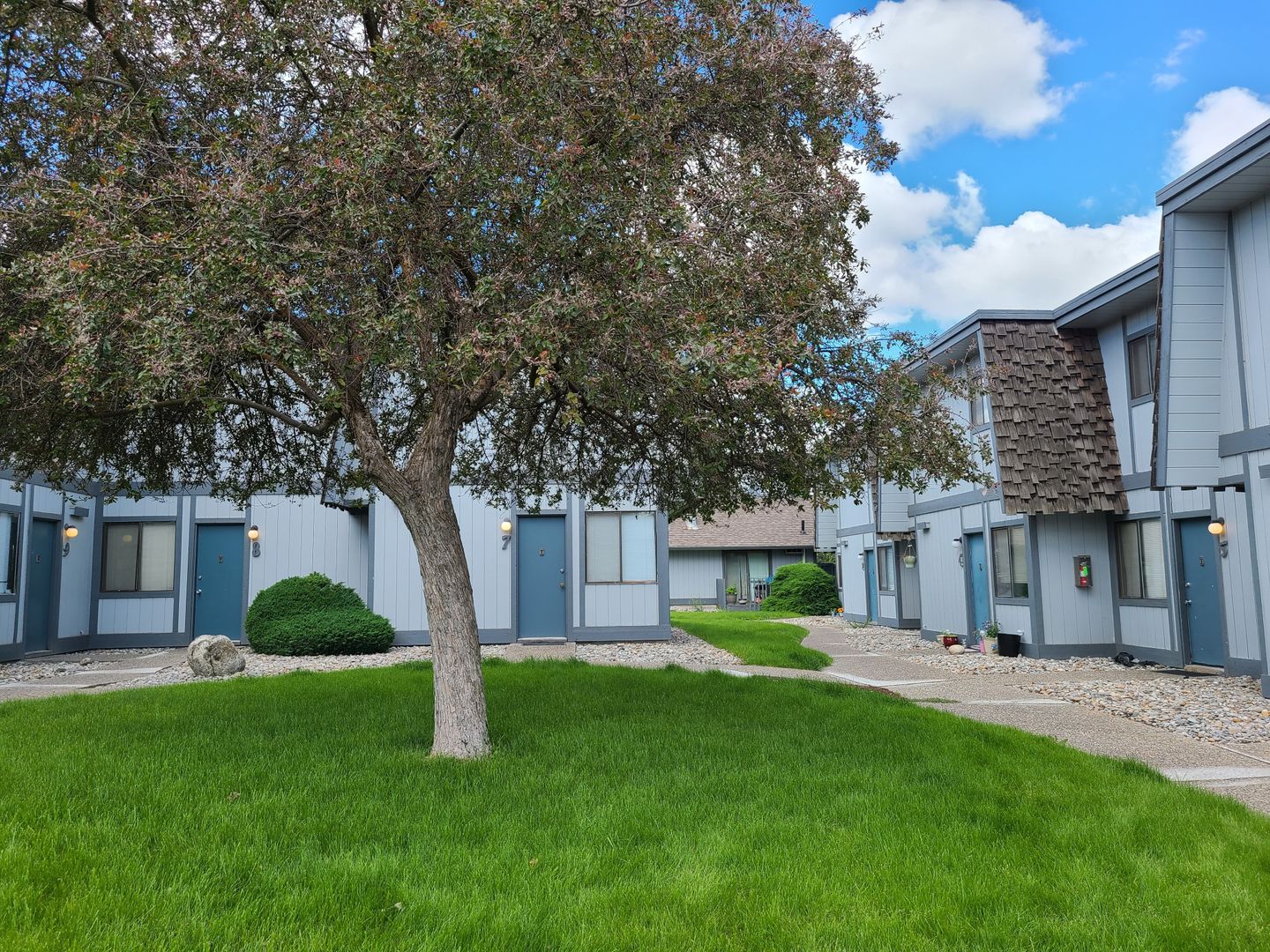 Spokane Apartment: 2918 E. South Riverton Ave