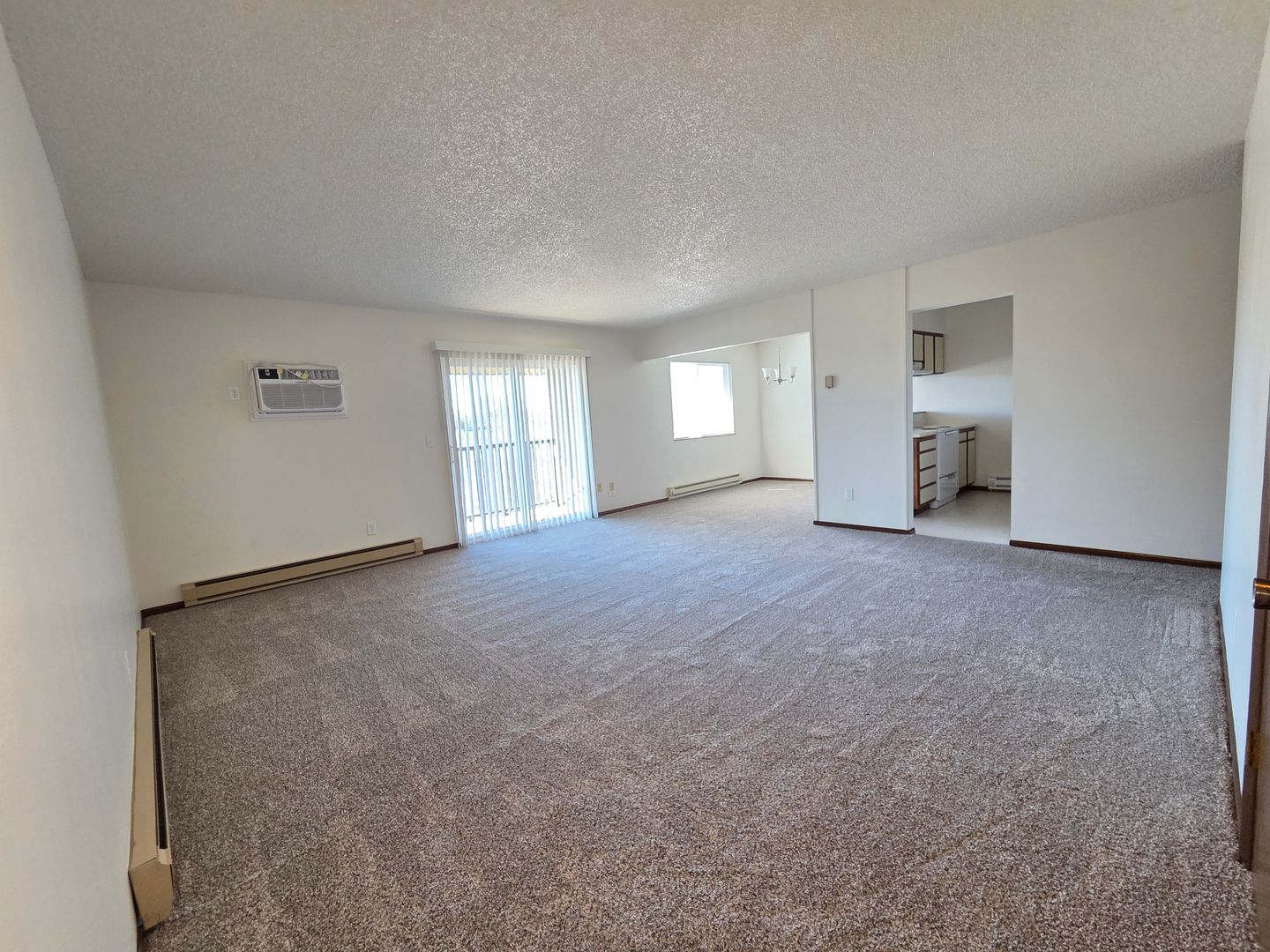 Spokane Apartment: 2735 E. Upriver Dr.